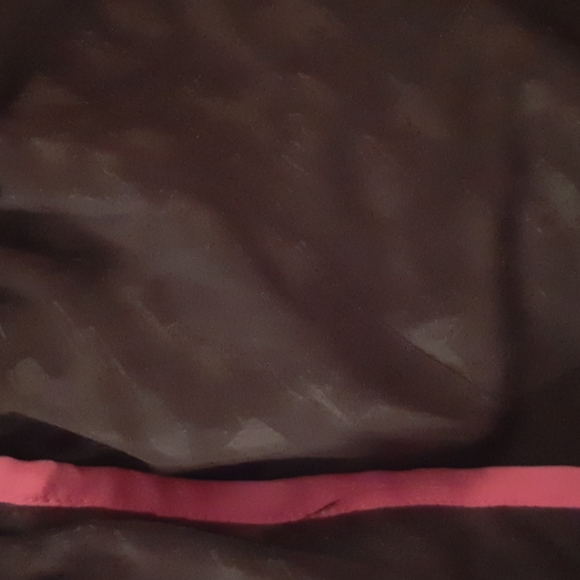 💕3/25💕Black & magenta "Champion" athletic shorts - Picture 9 of 9